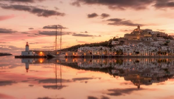 what to see in ibiza spain in one day​