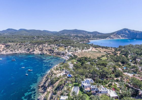 4 Bedroom Villa For Rent In Porroig Ibiza 00059